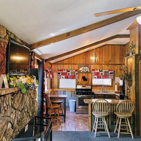 Sierra Blanca Cabins Hotel รุยโดโซ ภายนอก รูปภาพ