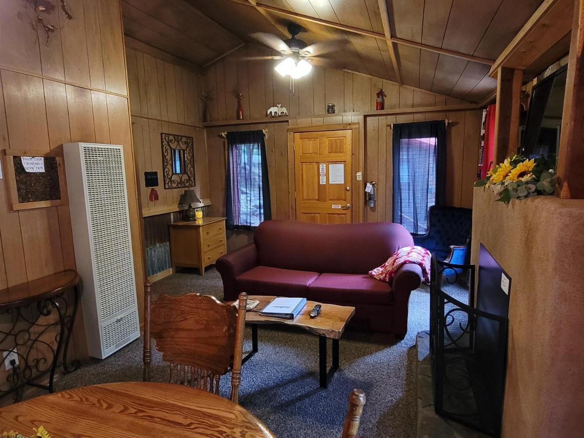 Sierra Blanca Cabins Hotel รุยโดโซ ภายนอก รูปภาพ